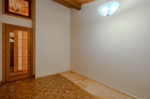 121 Thomas Rd, Salt Spring, BC 