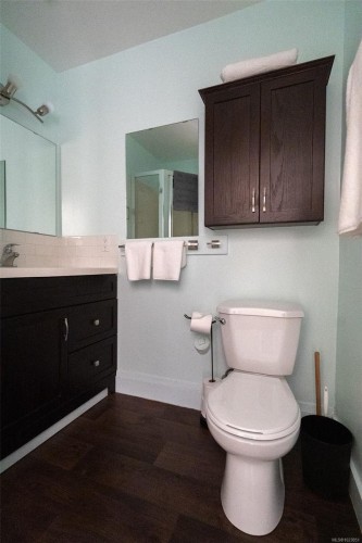 121 Thomas Rd, Salt Spring, BC 