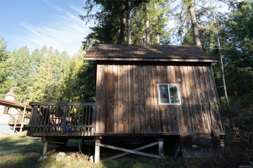 121 Thomas Rd, Salt Spring, BC 
