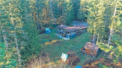 121 Thomas Rd, Salt Spring, BC 