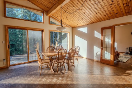 121 Thomas Rd, Salt Spring, BC 