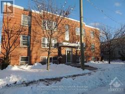 2 - 33 COMMANDA WAY  Ottawa, ON K1M 1G1