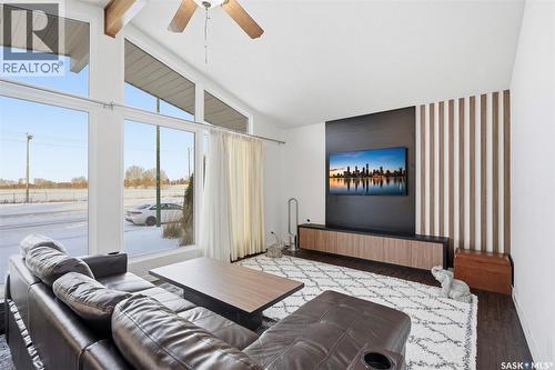 3020 14Th Street E, Saskatoon, SK - Indoor