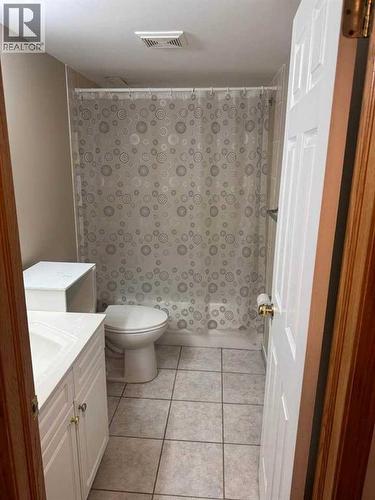 Basement - 7 Country Hills Park Nw, Calgary, AB - Indoor Photo Showing Bathroom