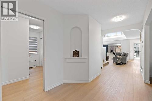 7 Country Hills Park Nw, Calgary, AB - Indoor Photo Showing Other Room