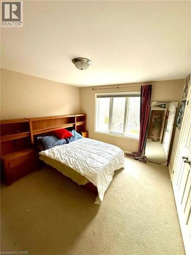 1094 Westhaven Drive, Burlington, ON - Indoor Photo Showing Bedroom