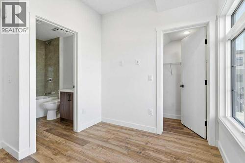 102, 156 Park Street, Cochrane, AB - Indoor