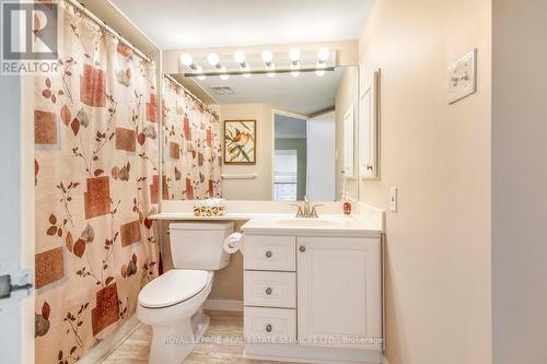 2805 - 1300 Islington Avenue, Toronto, ON - Indoor Photo Showing Bathroom