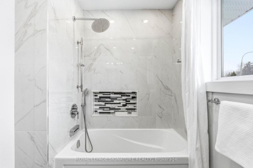 1271 Canford Crescent, Mississauga, ON - Indoor Photo Showing Bathroom