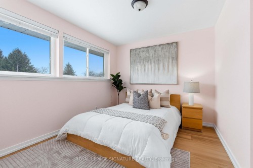 1271 Canford Crescent, Mississauga, ON - Indoor Photo Showing Bedroom