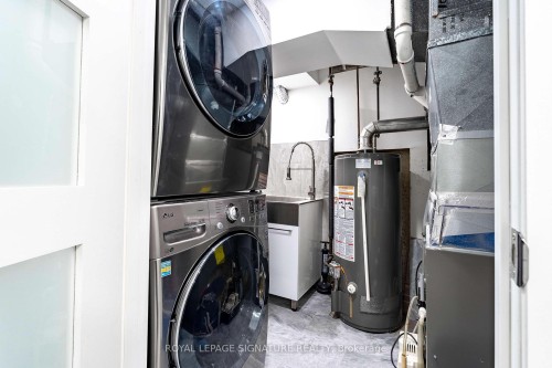 1271 Canford Crescent, Mississauga, ON - Indoor Photo Showing Laundry Room