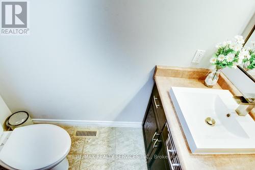 21 Faith Boulevard, St. Thomas, ON - Indoor Photo Showing Bathroom