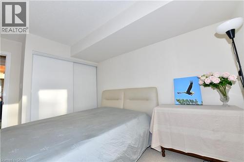 4080 Parkside Village Drive Unit# 3, Mississauga, ON - Indoor Photo Showing Bedroom