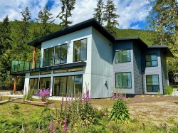 8394 Sa-Seen-Os Rd  Youbou, BC V0R 3E1