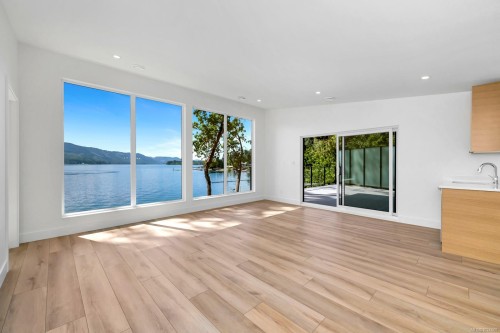 8394 Sa-Seen-Os Rd, Youbou, BC 