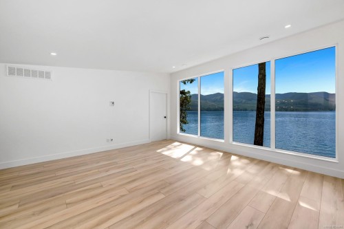 8394 Sa-Seen-Os Rd, Youbou, BC 