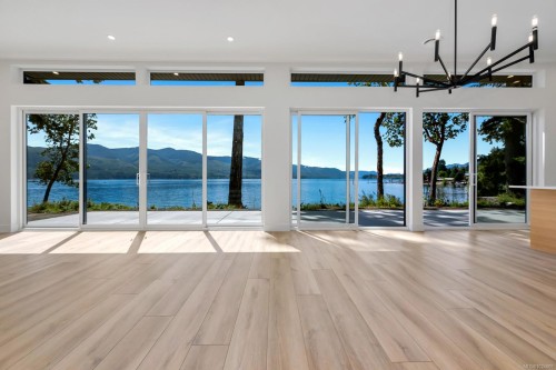 8394 Sa-Seen-Os Rd, Youbou, BC 