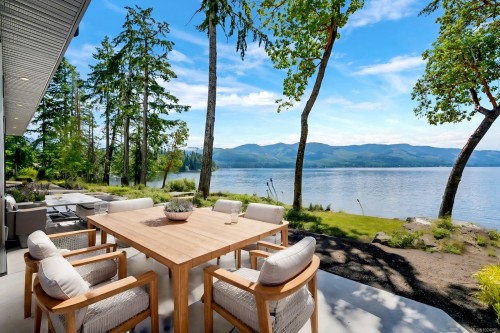 8394 Sa-Seen-Os Rd, Youbou, BC 