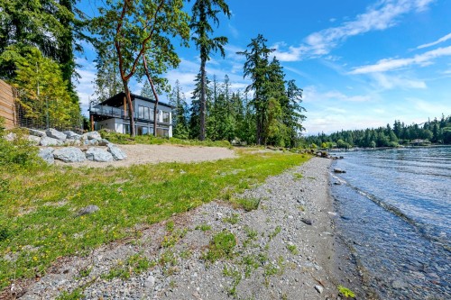 8394 Sa-Seen-Os Rd, Youbou, BC 