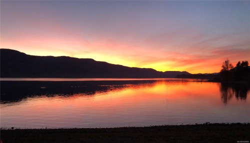 8394 Sa-Seen-Os Rd, Youbou, BC 