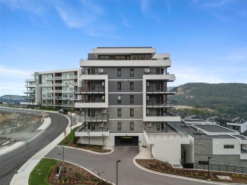 111-1810 Selenite Pl, Langford, BC - Outdoor