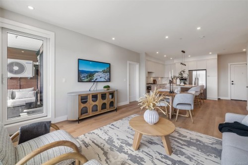 111-1810 Selenite Pl, Langford, BC - Indoor Photo Showing Living Room