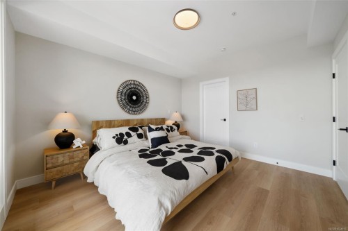 111-1810 Selenite Pl, Langford, BC - Indoor Photo Showing Bedroom