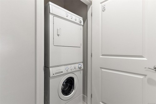 407-2006 Troon Crt, Langford, BC - Indoor Photo Showing Laundry Room