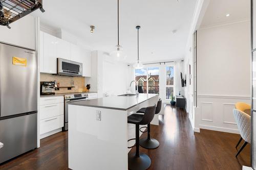 Passageway - 219-750 32E Avenue, Montréal (Lachine), QC - Indoor Photo Showing Kitchen
