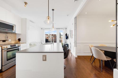 Kitchen - 219-750 32E Avenue, Montréal (Lachine), QC - Indoor Photo Showing Kitchen With Upgraded Kitchen