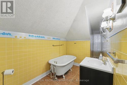 664 Olde Victoria Street, Kincardine, ON - Indoor Photo Showing Bathroom