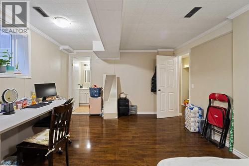 24 Bedford Road Ne, Calgary, AB - Indoor