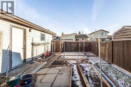 24 Bedford Road Ne, Calgary, AB - Outdoor With Exterior