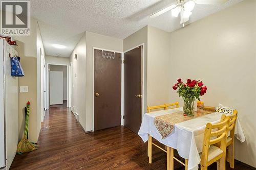 24 Bedford Road Ne, Calgary, AB - Indoor Photo Showing Dining Room