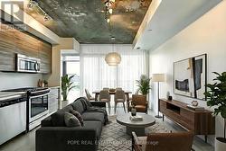 1408 - 111 BATHURST STREET  Toronto, ON M5V 0M9