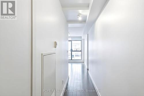 1408 - 111 Bathurst Street, Toronto, ON - Indoor Photo Showing Other Room