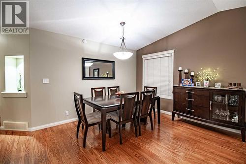 261 Jenner Crescent, Red Deer, AB - Indoor Photo Showing Dining Room
