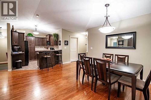 261 Jenner Crescent, Red Deer, AB - Indoor Photo Showing Dining Room