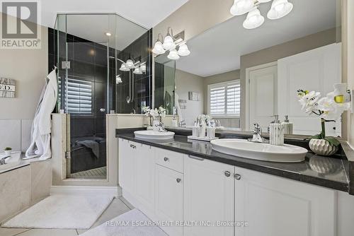 114 Chaumont Drive, Hamilton, ON - Indoor Photo Showing Bathroom