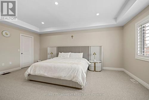 114 Chaumont Drive, Hamilton, ON - Indoor Photo Showing Bedroom