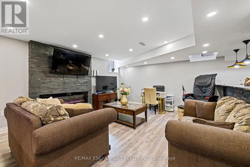 114 Chaumont Drive, Hamilton, ON - Indoor Photo Showing Living Room With Fireplace