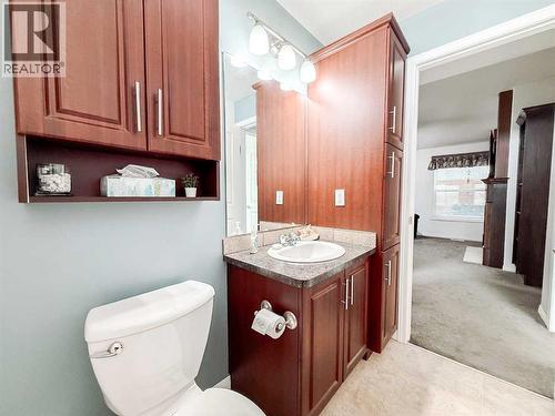 781004 42 Range, Rural Spirit River No. 133, M.D. Of, AB - Indoor Photo Showing Bathroom