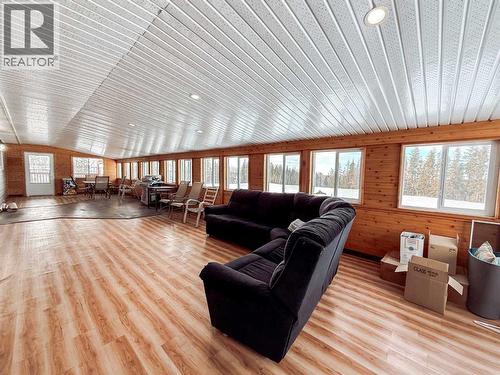 781004 42 Range, Rural Spirit River No. 133, M.D. Of, AB - Indoor