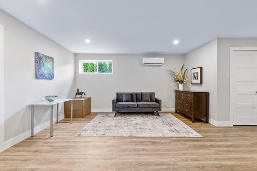 Family room - 202 Ch. Du Golf, Cowansville, QC - Indoor