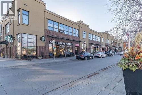 1029 1 Avenue Ne, Calgary, AB - Outdoor