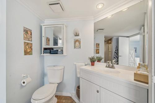 Bathroom - 107-600 Rue Des Tilleuls, Saint-Bruno-De-Montarville, QC - Indoor Photo Showing Bathroom