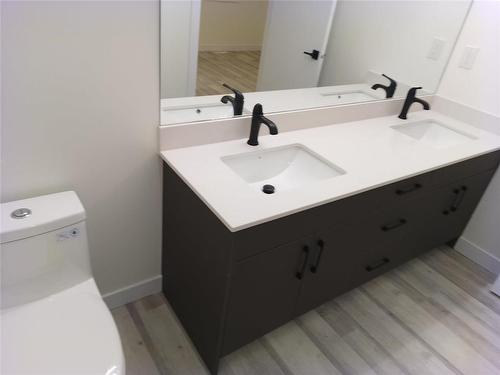 693 Fleet Avenue, Winnipeg, MB - Indoor