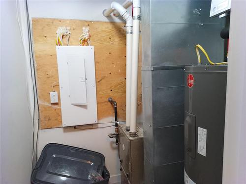 693 Fleet Avenue, Winnipeg, MB - Indoor