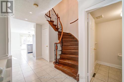 4719 Apple Blossom Circle, Mississauga, ON - Indoor Photo Showing Other Room