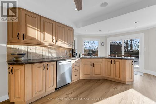 Granite counter tops and Bosch dishwasher - 2131 Upland Drive, Burlington, ON - Indoor Photo Showing Kitchen